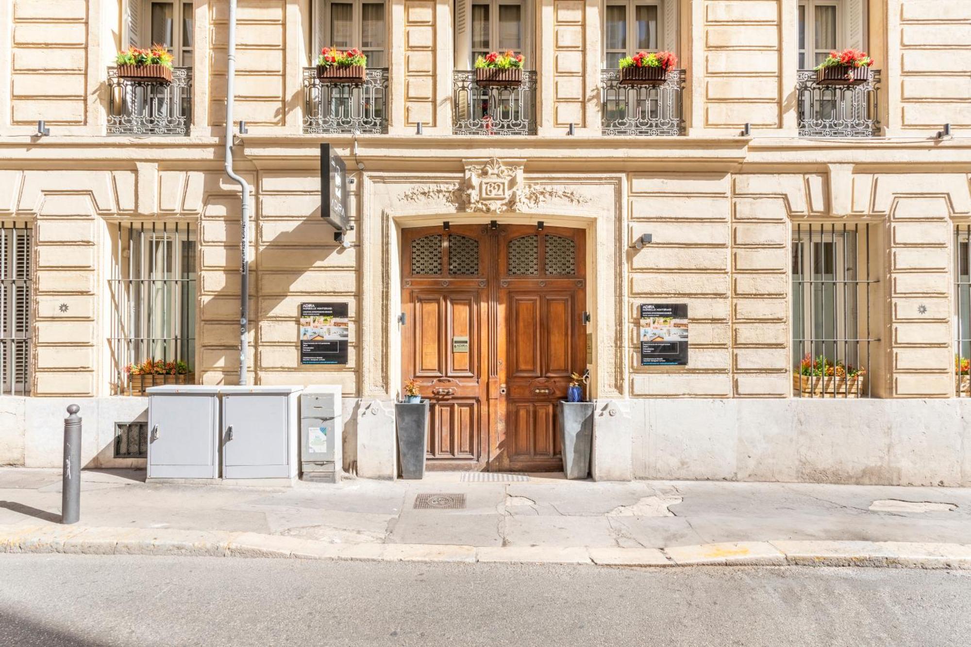 Adira Marseille Montgrand 2 Etoiles Apartamento Exterior foto