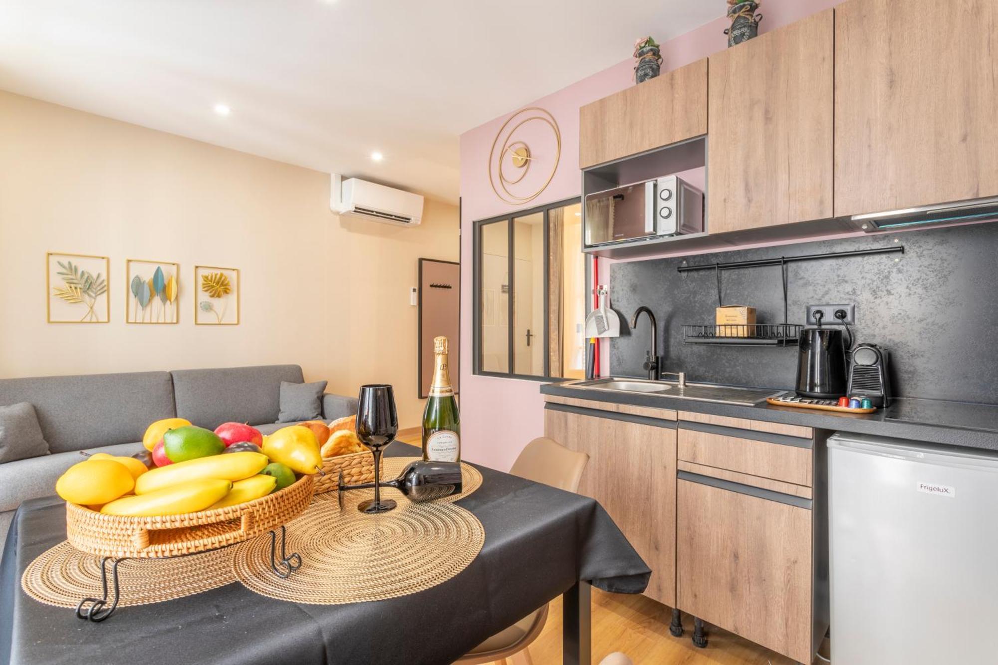 Adira Marseille Montgrand 2 Etoiles Apartamento Exterior foto